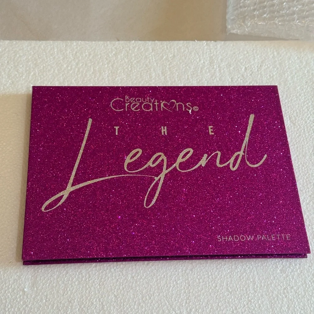 Legend Eyeshadow Palette 35 Colors Mattes Shimmers and Pressed Glitters